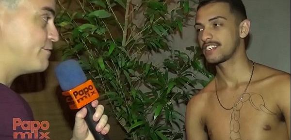  No Clube dos Pauzudos, PapoMix entrevista pornstar Renato